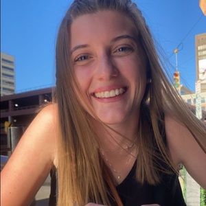 Meet your Posher, Alex